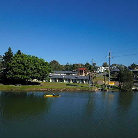 Hibiscus Lakeside Motel Budgewoi Exteriér fotografie