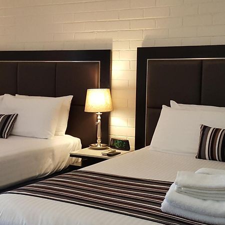 Hibiscus Lakeside Motel Budgewoi Exteriér fotografie