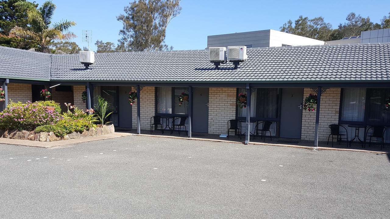 Hibiscus Lakeside Motel Budgewoi Exteriér fotografie