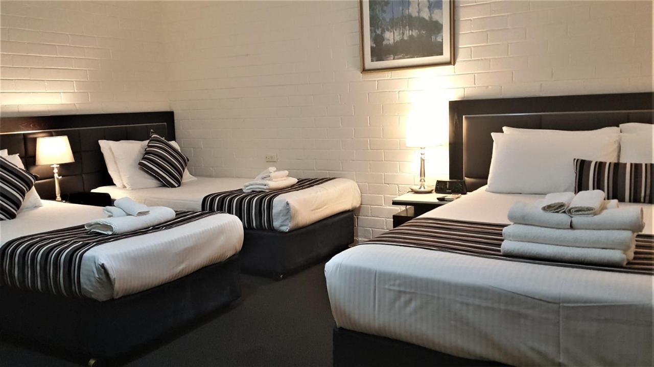 Hibiscus Lakeside Motel Budgewoi Exteriér fotografie